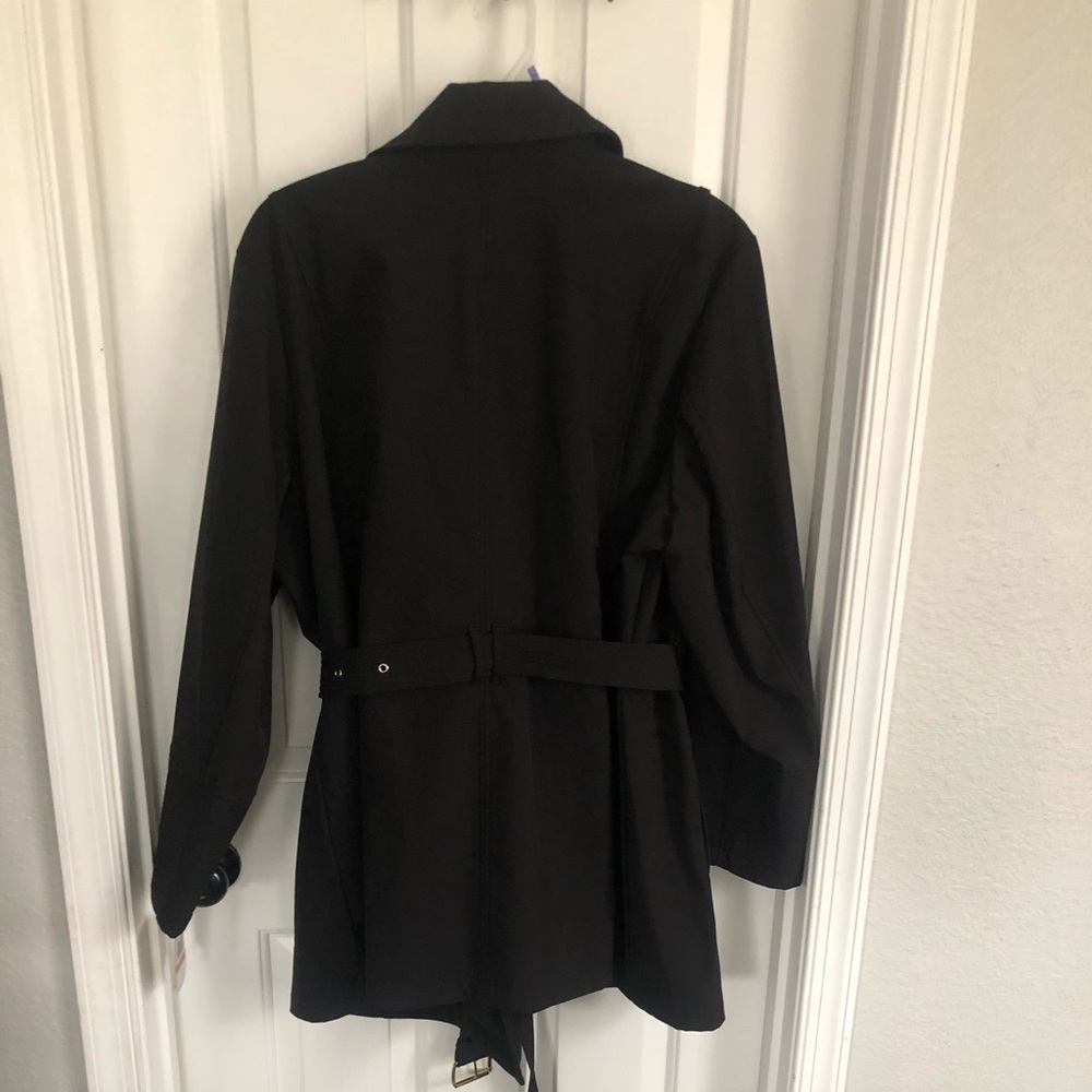 Coat - Picture 2 of 3